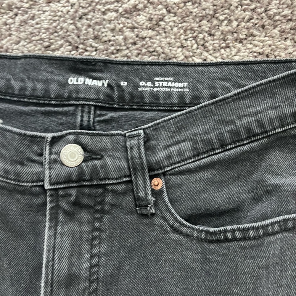 Old Navy Charcoal Straight-Leg Jeans